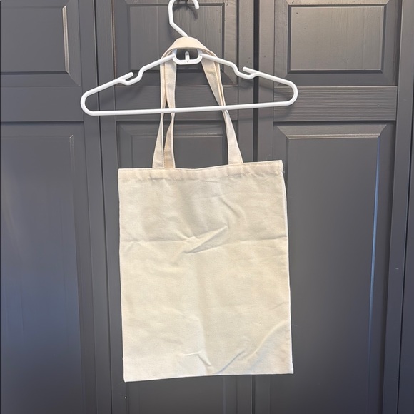 Reese's Book Club Cream and Green Tote Bag - NWOT - Picture 2 of 2